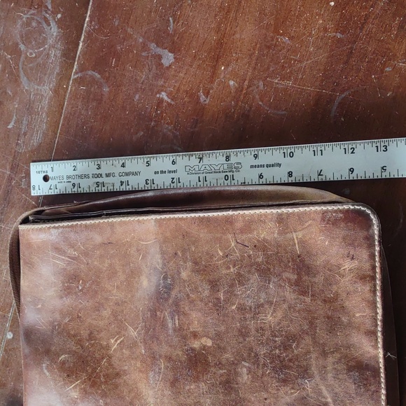 Rustic Leather Crossbody Bag - Picture 5 of 7